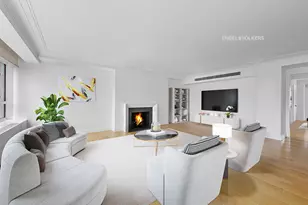 200 E 66th St, New York City, NY 10065 - Photo 2