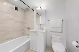 200 E 66th St, New York City, NY 10065 - Photo 12
