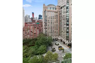 200 E 66th St, New York City, NY 10065 - Photo 16