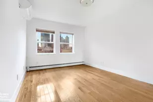 424 W 49th St, New York, NY 10019 - Photo 2