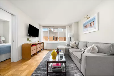 201 E 25th Street #6K, New York City, NY 10010 - Photo 1