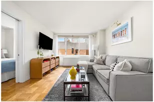 201 E 25th St, New York City, NY 10010 - Photo 1