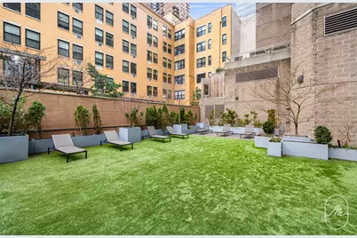561 10th Avenue #44G, New York City, NY 10036 - Photo 10