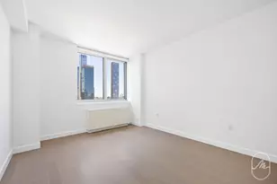 561 10th Ave, New York City, NY 10036 - Photo 4