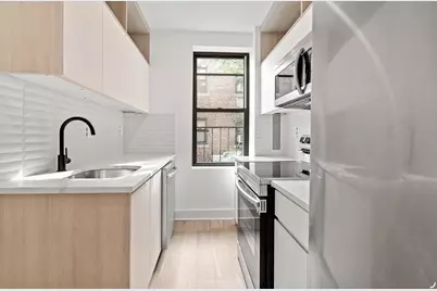 86 Thayer Street #3-B, New York, NY 10040 - Photo 1