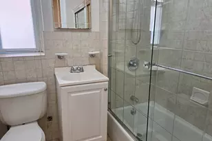 2081 Cruger Ave, New York City, NY 10462 - Photo 10