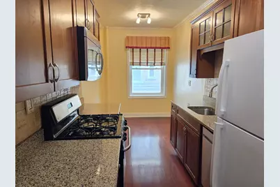 2081 Cruger Avenue #2G, New York City, NY 10462 - Photo 2