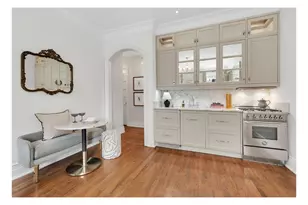 51 W 81st St, New York City, NY 10024 - Photo 2
