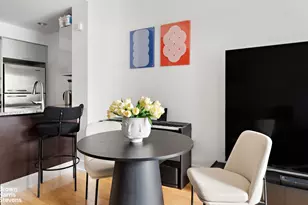 350 W 42nd St, New York City, NY 10036 - Photo 2