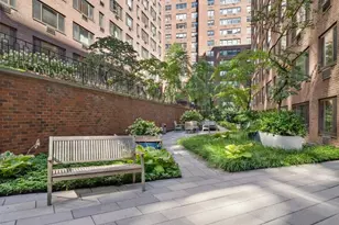 425 E 63rd St, New York City, NY 10065 - Photo 10