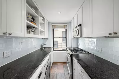 36 W 84th Street #4A, New York City, NY 10024 - Photo 4