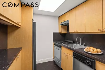 180 Thompson Street #LE, New York City, NY 10012 - Photo 4