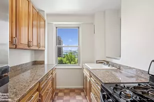 572 Grand St, New York City, NY 10002 - Photo 6