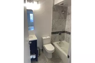 236 E 47th St, New York City, NY 10017 - Photo 12