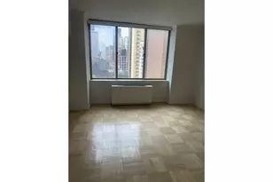 236 E 47th St, New York City, NY 10017 - Photo 14