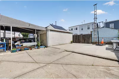 1269 E 94th Street, New York City, NY 11236 - Photo 12