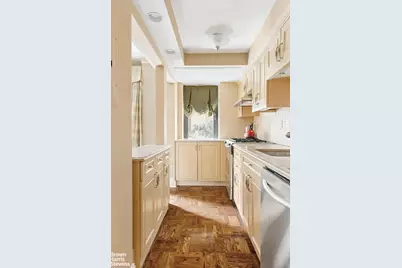 860 5th Avenue #2G, New York, NY 10065 - Photo 4