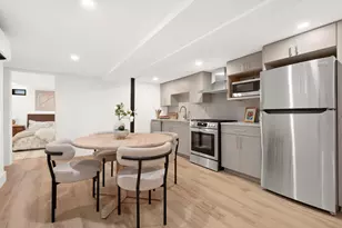 94 Hawthorne St, Brooklyn, NY 11225 - Photo 12