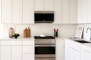 379 Ocean Pkwy, Brooklyn, NY 11218 - Photo 4