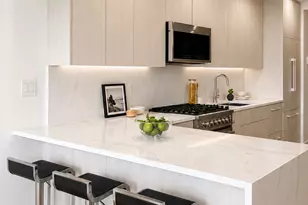 379 Ocean Pkwy, New York City, NY 11218 - Photo 4