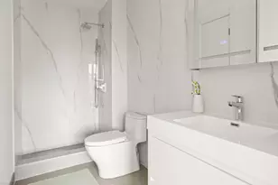 379 Ocean Pkwy, New York City, NY 11218 - Photo 8