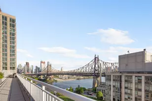 425 Main St, New York City, NY 10044 - Photo 16