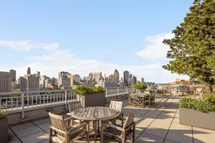 425 Main St, New York City, NY 10044 - Photo 14
