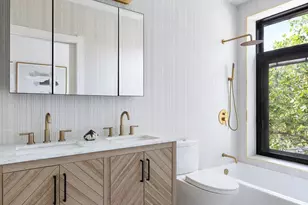 128 Summit St, New York City, NY 11231 - Photo 4