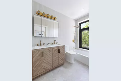 128 Summit Street #1, New York City, NY 11231 - Photo 4