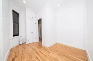 340 W 17th St, New York, NY 10011 - Photo 2