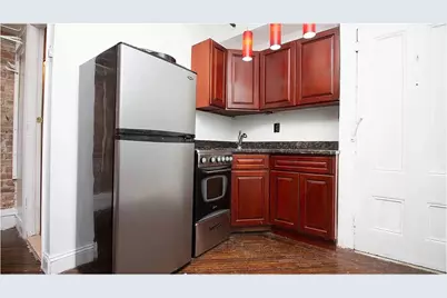 351 Washington Avenue #7, Brooklyn, NY 11238 - Photo 2