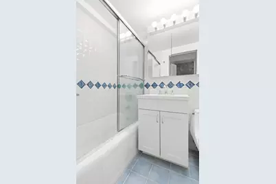333 E 46th Street #6H, New York City, NY 10017 - Photo 10