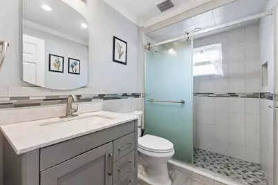 219-32 130th Road, New York City, NY 11413 - Photo 10