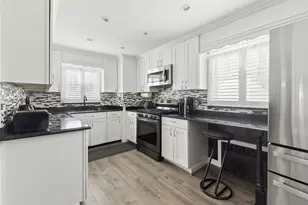 219-32 130th Rd, New York City, NY 11413 - Photo 6