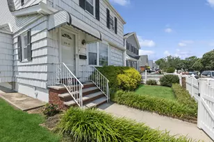 219-32 130th Rd, New York City, NY 11413 - Photo 2