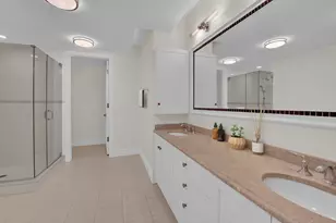 530 E 76th St, New York City, NY 10021 - Photo 32