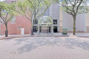 530 E 76th St, New York, NY 10021 - Photo 1