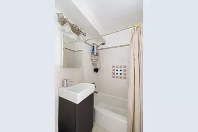 311 E 75th Street #4C, New York City, NY 10021 - Photo 4