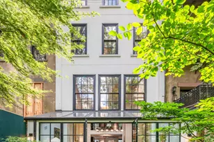 241 E 48th St, New York City, NY 10017 - Photo 10