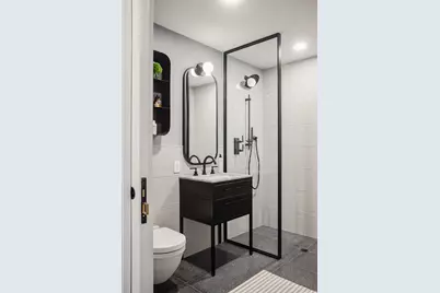 547 W 47th Street #620, New York, NY 10036 - Photo 8