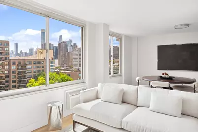 555 Main Street #1308, New York City, NY 10044 - Photo 2