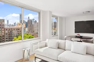 555 Main St, New York City, NY 10044 - Photo 2