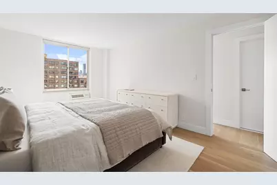 555 Main Street #1308, New York City, NY 10044 - Photo 8