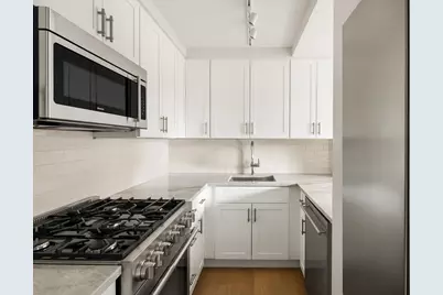 555 Main Street #1308, New York City, NY 10044 - Photo 4