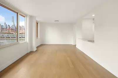 555 Main Street #1308, New York City, NY 10044 - Photo 2