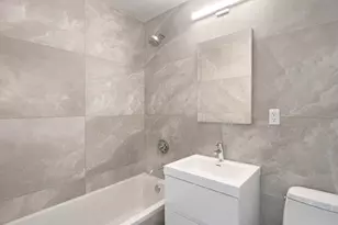 555 Main St, New York City, NY 10044 - Photo 6