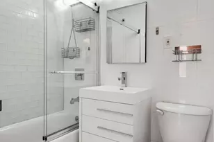 160 E 27th St, New York City, NY 10016 - Photo 8