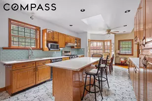 181-32 Henley Rd, Jamaica, NY 11432 - Photo 4