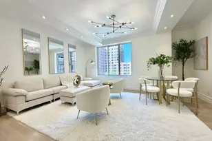 305 W 72nd St, New York City, NY 10023 - Photo 2