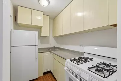 60-11 Broadway #4N, New York City, NY 11377 - Photo 6
